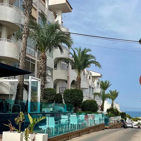 Апартаменты Cosy By The Sea *